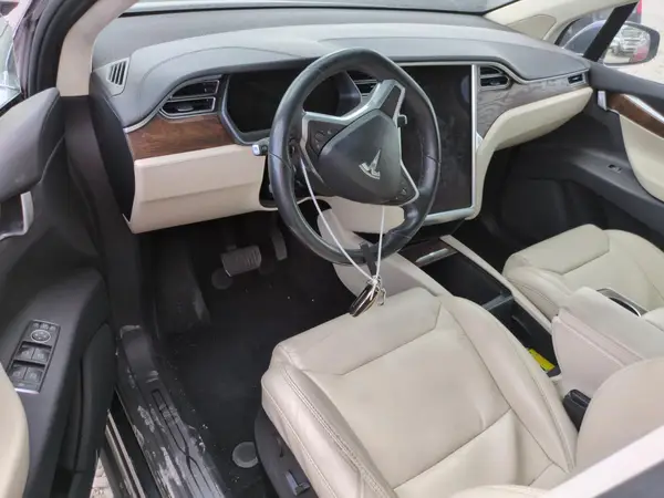 5YJXCBE25HF078296 2017 TESLA MODEL X - Image 8