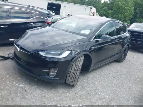 5YJXCBE25JF100156 2018 TESLA MODEL X - Image 2