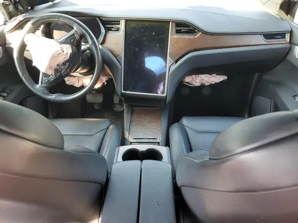 5YJXCBE25JF102442 2018 TESLA MODEL X - Image 8