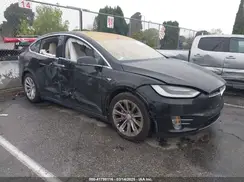 5YJXCBE25JF117801 2018 TESLA MODEL X