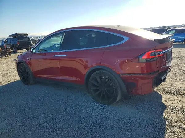 5YJXCBE25JF122139 2018 TESLA MODEL X - Image 2