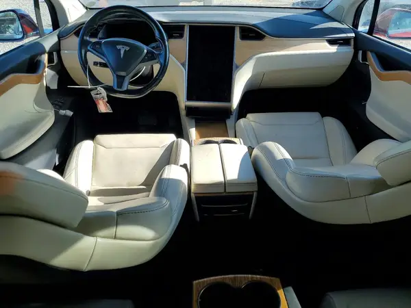 5YJXCBE25JF122139 2018 TESLA MODEL X - Image 8