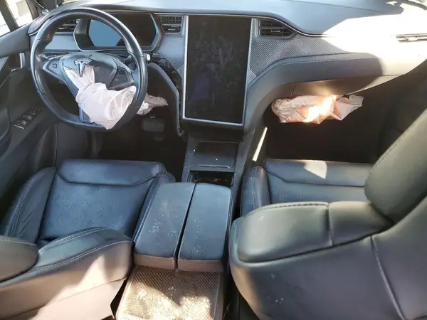 5YJXCBE25JF140463 2018 TESLA MODEL X - Image 8