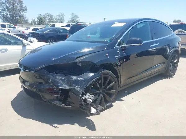 5YJXCBE25KF151349 2019 TESLA MODEL X - Image 2