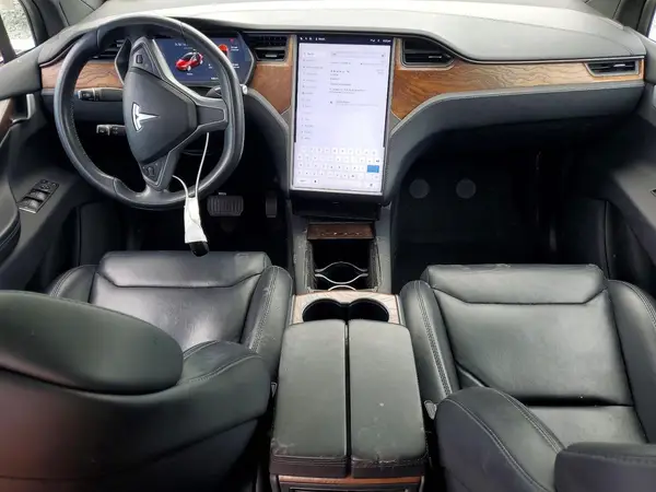 5YJXCBE25KF197361 2019 TESLA MODEL X - Image 8