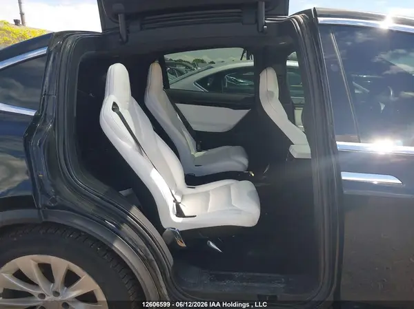 5YJXCBE25KF202526 2019 TESLA MODEL X - Image 8