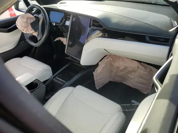 5YJXCBE25LF220932 2020 TESLA MODEL X - Image 8