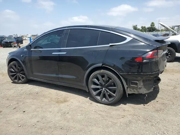 5YJXCBE25LF235110 2020 TESLA MODEL X - Image 2