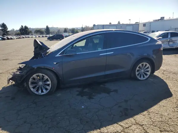 5YJXCBE25LF238623 2020 TESLA MODEL X - Image 1
