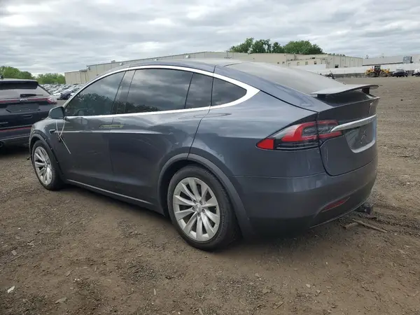 5YJXCBE25LF242574 2020 TESLA MODEL X - Image 2