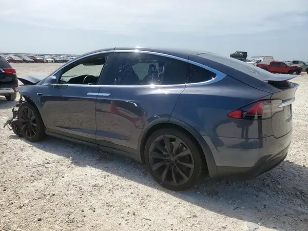 5YJXCBE25LF305236 2020 TESLA MODEL X - Image 2