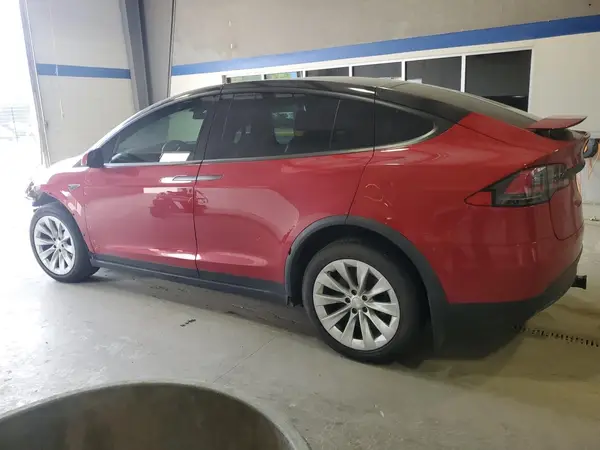 5YJXCBE26GF003587 2016 TESLA MODEL X - Image 2