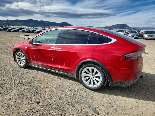 5YJXCBE26GF004187 2016 TESLA MODEL X - Image 2