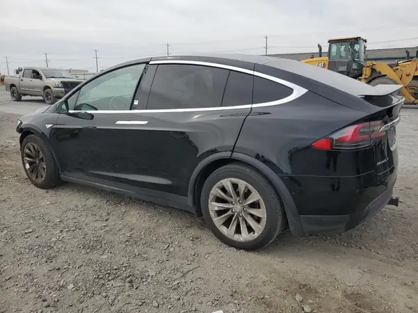 5YJXCBE26GF004528 2016 TESLA MODEL X - Image 2