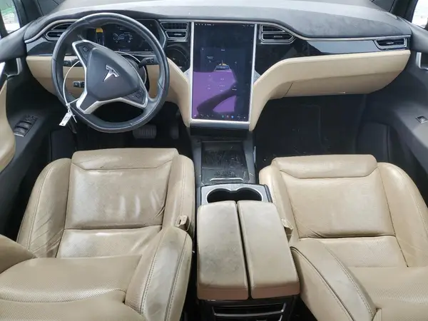 5YJXCBE26GF004528 2016 TESLA MODEL X - Image 8