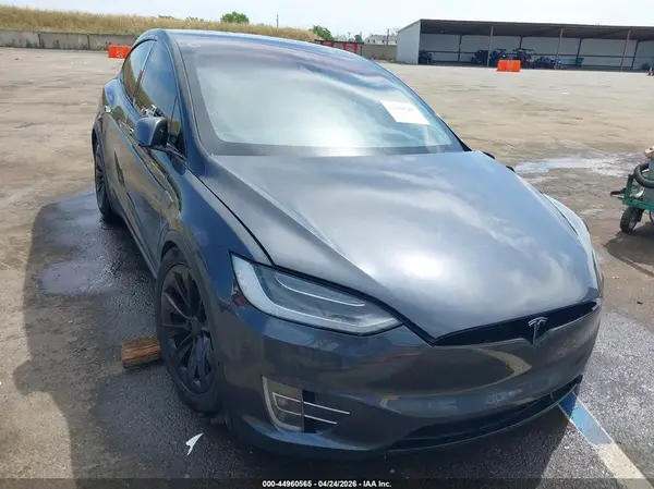 5YJXCBE26GF015383 2016 TESLA MODEL X - Image 1