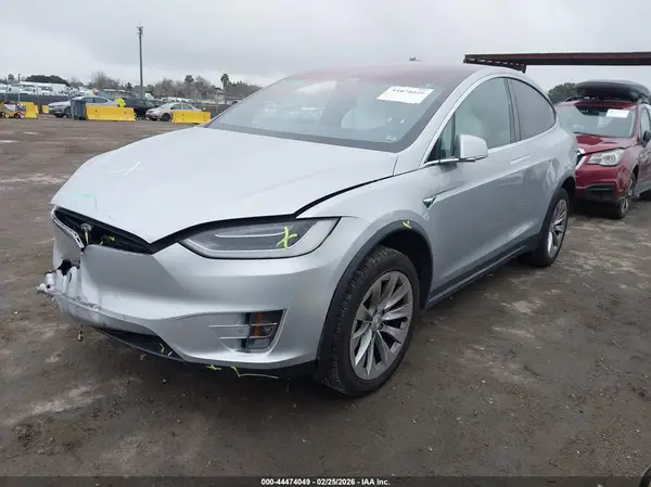 5YJXCBE26GF022897 2016 TESLA MODEL X - Image 2
