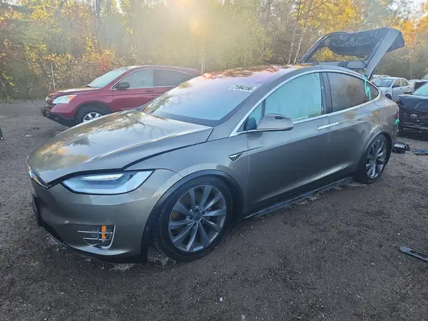 5YJXCBE26GF025301 2016 TESLA MODEL X - Image 1
