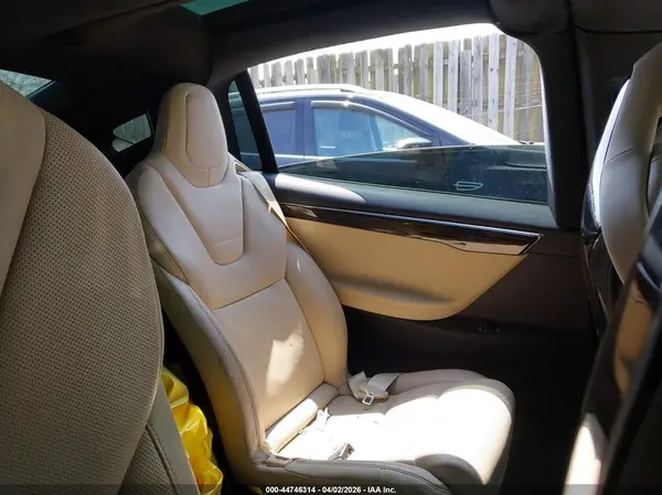 5YJXCBE26GF030272 2016 TESLA MODEL X - Image 8