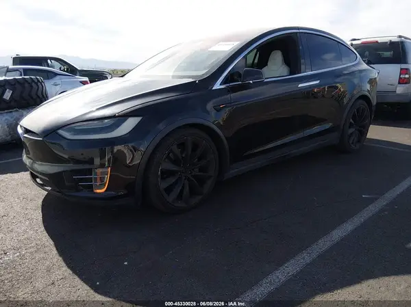 5YJXCBE26GF031258 2016 TESLA MODEL X - Image 2
