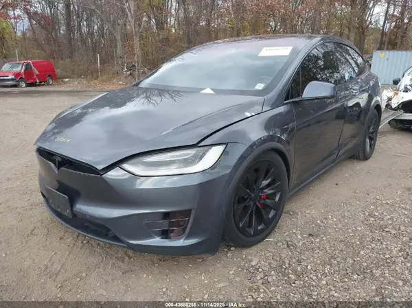 5YJXCBE26HF039314 2017 TESLA MODEL X - Image 2