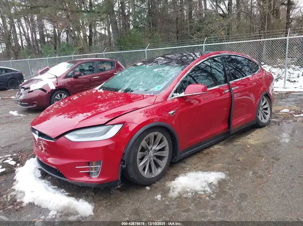 5YJXCBE26HF043749 2017 TESLA MODEL X - Image 2
