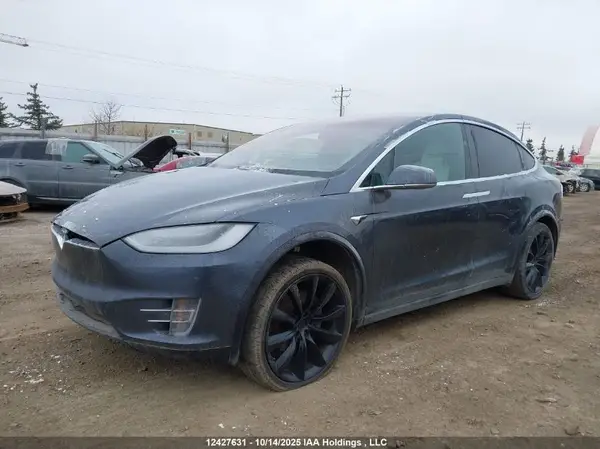 5YJXCBE26HF048448 2017 TESLA MODEL X - Image 2