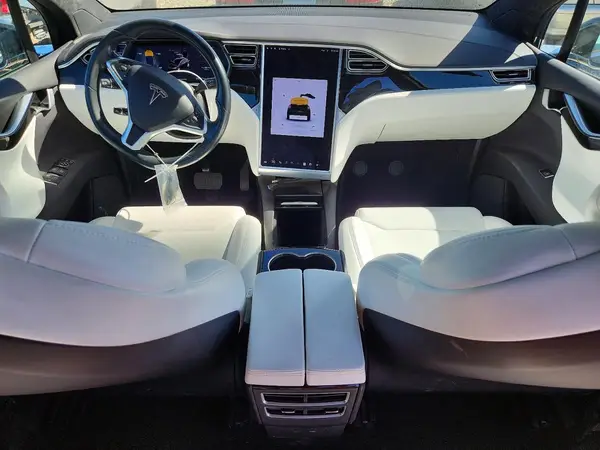 5YJXCBE26HF048854 2017 TESLA MODEL X - Image 8