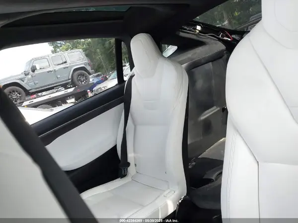 5YJXCBE26HF056758 2017 TESLA MODEL X - Image 8