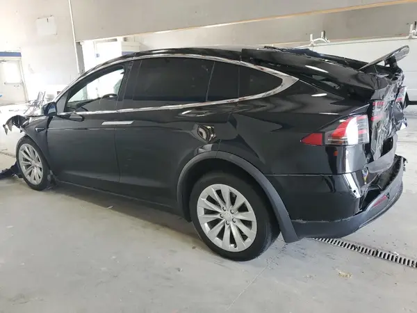 5YJXCBE26HF056789 2017 TESLA MODEL X - Image 2