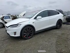 5YJXCBE26HF076864 2017 TESLA MODEL X