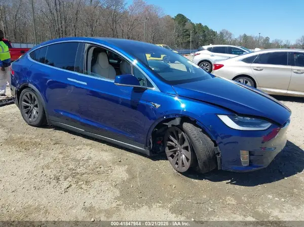 5YJXCBE26HF079022 2017 TESLA MODEL X - Image 1