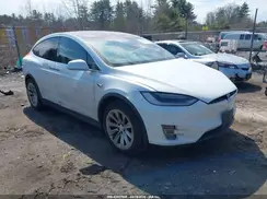 5YJXCBE26JF087126 2018 TESLA MODEL X