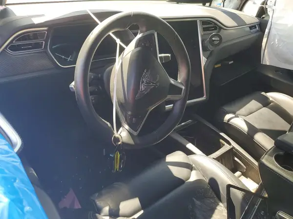 5YJXCBE26JF090415 2018 TESLA MODEL X - Image 8