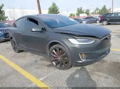 5YJXCBE26JF090821 2018 TESLA MODEL X