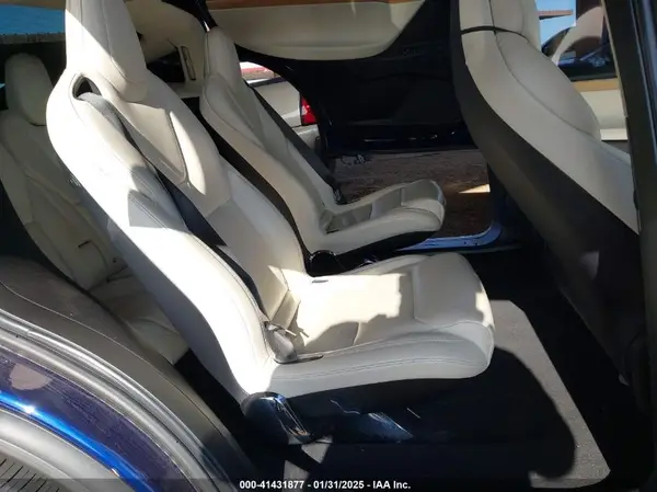 5YJXCBE26JF101879 2018 TESLA MODEL X - Image 8