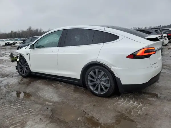 5YJXCBE26JF112302 2018 TESLA MODEL X - Image 2