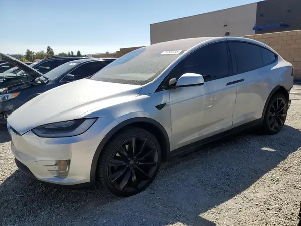 5YJXCBE26JF120058 2018 TESLA MODEL X - Image 1