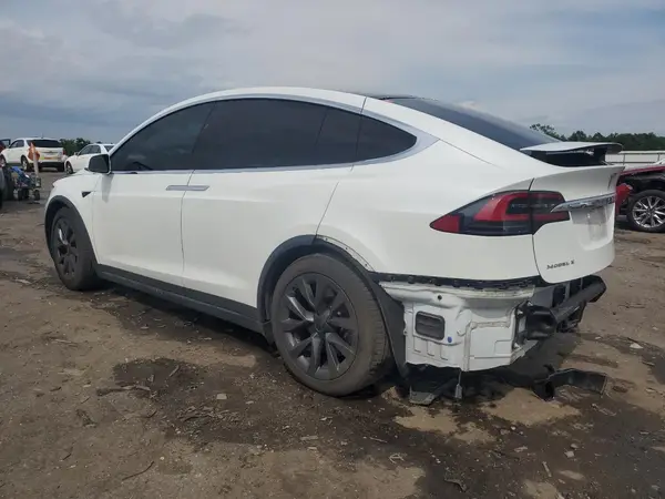 5YJXCBE26JF120321 2018 TESLA MODEL X - Image 2