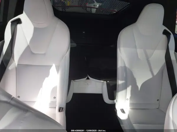 5YJXCBE26JF121310 2018 TESLA MODEL X - Image 8