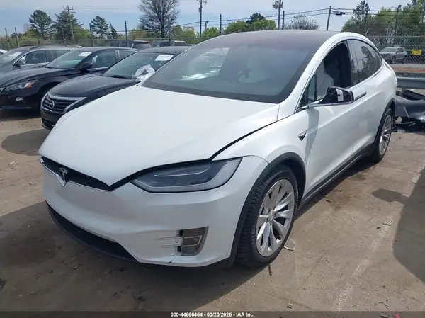 5YJXCBE26KF160805 2019 TESLA MODEL X - Image 2