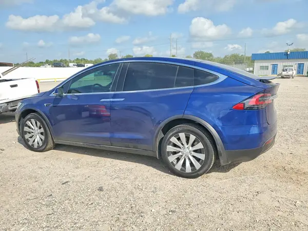 5YJXCBE26KF182965 2019 TESLA MODEL X - Image 2