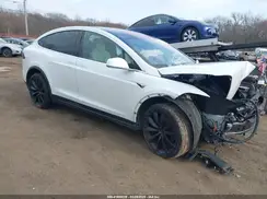 5YJXCBE26LF213956 2020 TESLA MODEL X