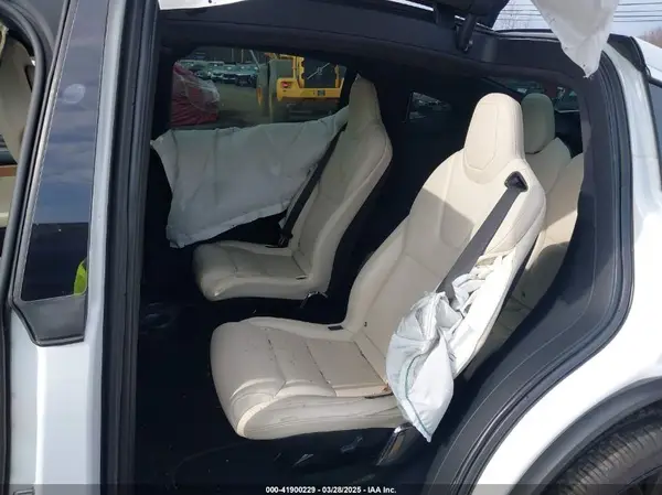 5YJXCBE26LF213956 2020 TESLA MODEL X - Image 8
