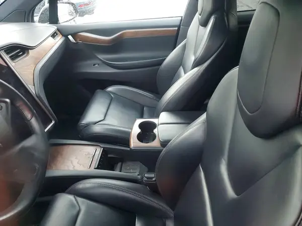 5YJXCBE26LF223001 2020 TESLA MODEL X - Image 8