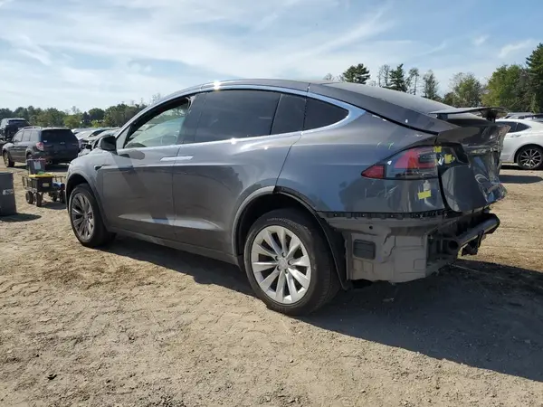 5YJXCBE26LF228747 2020 TESLA MODEL X - Image 2