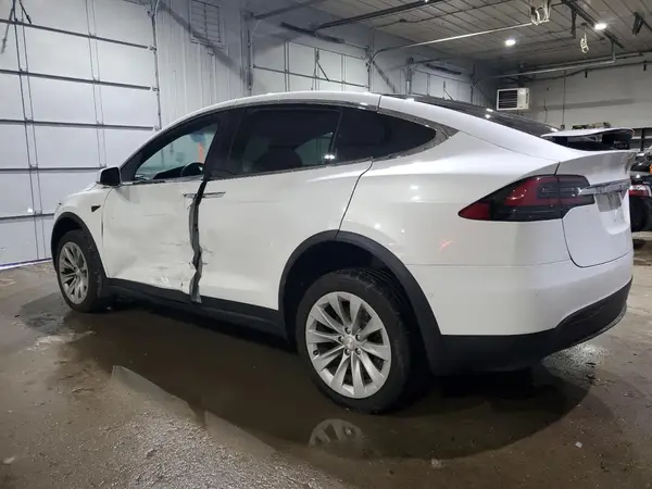 5YJXCBE26LF228781 2020 TESLA MODEL X - Image 2