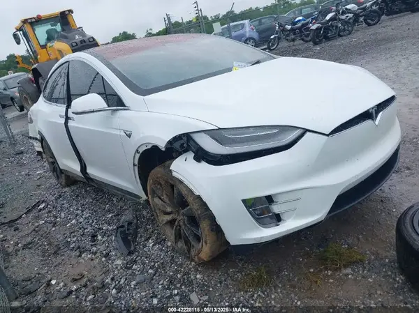 5YJXCBE26LF301504 2020 TESLA MODEL X - Image 1
