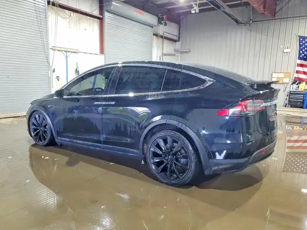 5YJXCBE26LF301986 2020 TESLA MODEL X - Image 2
