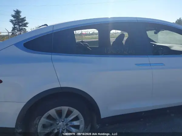 5YJXCBE26MF322578 2021 TESLA MODEL X - Image 8